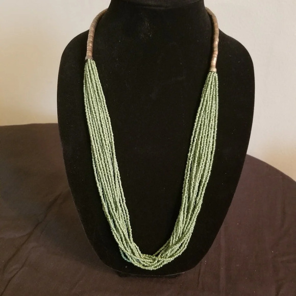 Jewelry - OLIVE GREEN BEADED NECKLACE